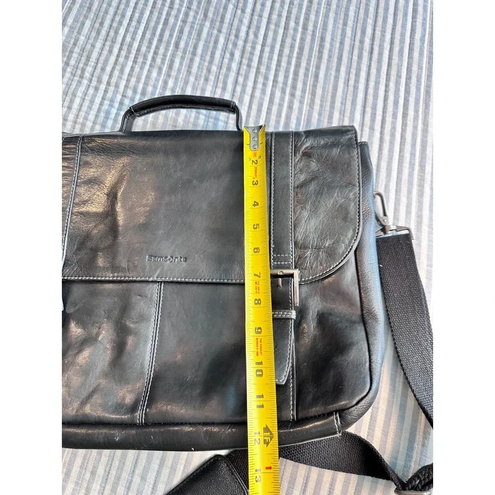 Samsonite‎ Black Leather Messenger Bag Laptop Briefcase Flap Over Crossbody